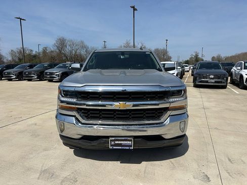 Used 2018 Chevrolet Silverado 1500 LT w/ Texas Edition image 2
