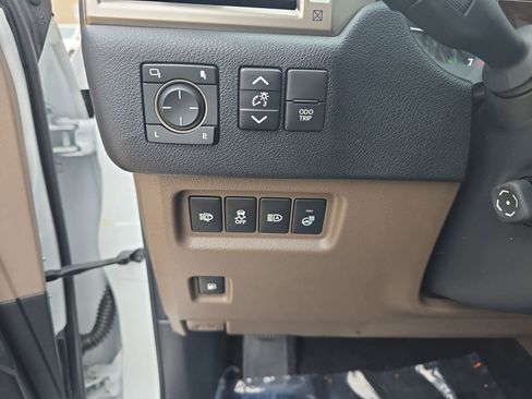 Used 2021 Lexus GX 460 Premium image 26