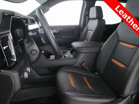 Used 2025 GMC Sierra 1500 AT4 w/ AT4 Preferred Package image 16