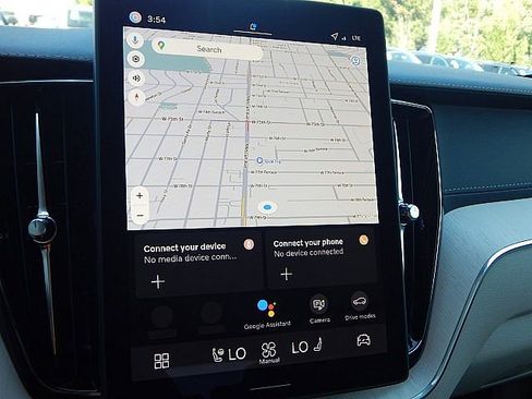 New 2026 Volvo XC60 B5 Ultra w/ Climate Package image 19