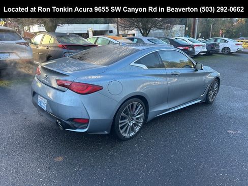 Used 2017 INFINITI Q60 Red Sport 400 image 4