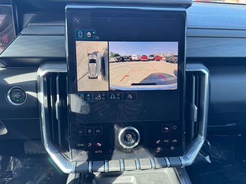 Used 2025 GMC Acadia Elevation AWD/4WD image 30