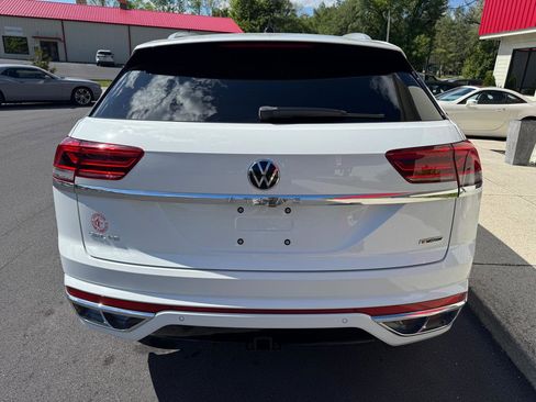 Used 2021 Volkswagen Atlas Cross Sport SEL R-Line AWD/4WD image 5