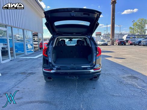 Used 2020 GMC Terrain Denali w/ Denali Premium Package AWD/4WD image 39