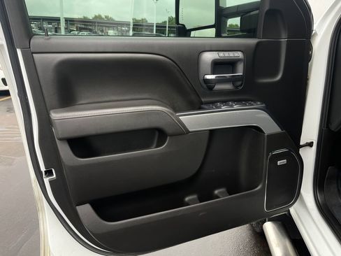 Used 2017 Chevrolet Silverado 2500 LTZ w/ Vortec Plus Package image 13