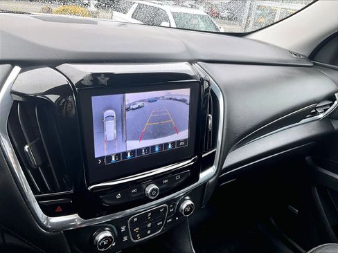 Used 2020 Chevrolet Traverse LT w/ LT Premium Package image 20