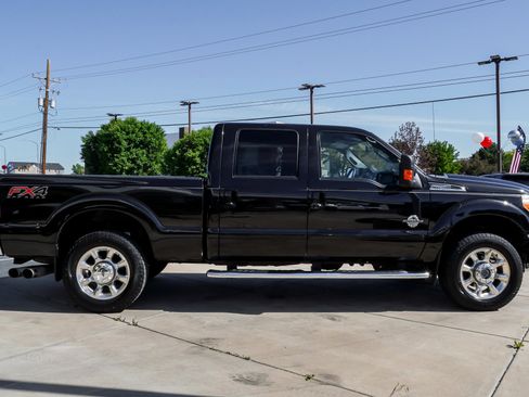Used 2012 Ford F250 Lariat w/ Lariat Interior Pkg AWD/4WD image 9