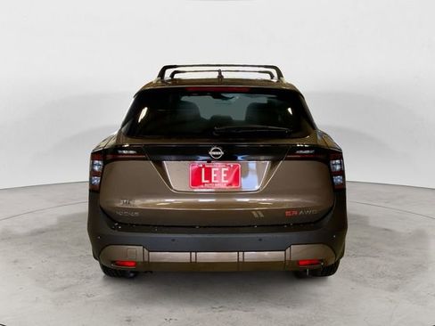 New 2026 Nissan Kicks SR w/ Cold Weather Package image 4