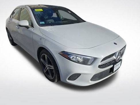 Used 2019 Mercedes-Benz A 220 4MATIC image 1