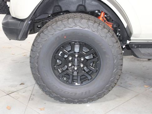 New 2025 Ford Bronco Raptor image 13