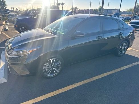 Certified 2024 Kia Forte LXS w/ LXS Technology Package FWD image 5