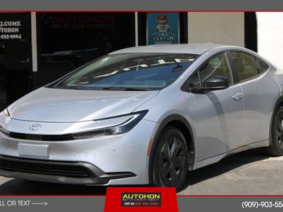 Used 2025 Toyota Prius LE
