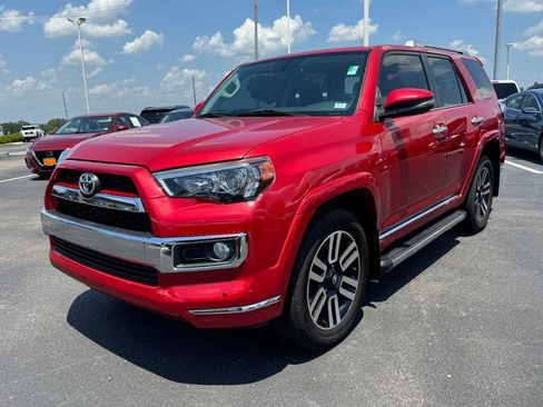Used 2018 Toyota 4Runner Limited AWD/4WD image 8