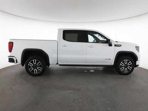 Used 2023 GMC Sierra 1500 AT4 w/ AT4 Premium Package AWD/4WD image 14