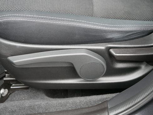 Used 2015 Subaru Crosstrek 2.0i Premium image 20