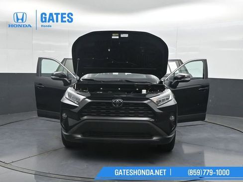 Used 2019 Toyota RAV4 XLE Premium w/ Cold Weather Package AWD/4WD image 57