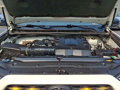 Used 2019 Toyota 4Runner Limited AWD/4WD image 28