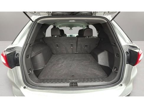 Used 2021 Chevrolet Equinox LS w/ LS Convenience Package image 31