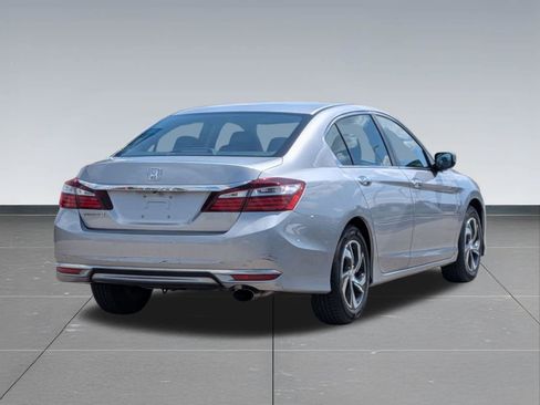 Used 2016 Honda Accord LX image 5