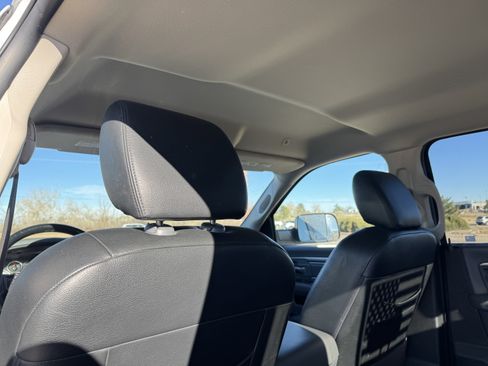 Used 2017 RAM 1500 Classic SLT w/ Luxury Group image 14