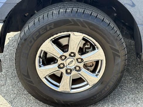 Used 2019 Ford F150 XLT w/ Equipment Group 302A Luxury AWD/4WD image 10