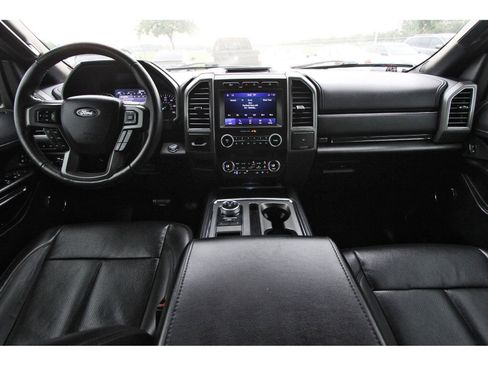 Used 2020 Ford Expedition XLT w/ Equipment Group 202A RWD image 12