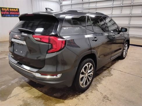 Used 2018 GMC Terrain SLT w/ Preferred Package image 3