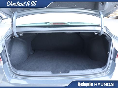 Certified 2024 Hyundai Elantra SE FWD image 14