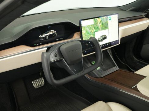 Used 2022 Tesla Model S image 27