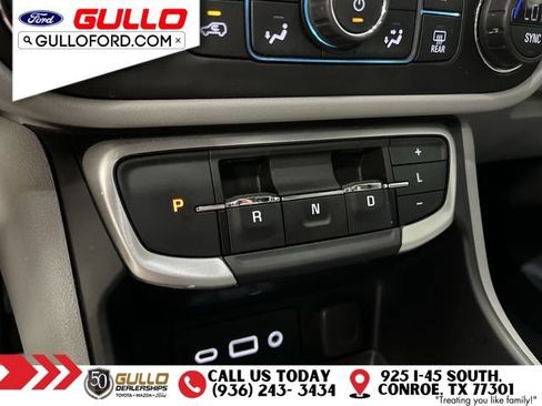 Used 2022 GMC Terrain SLE w/ Driver Convenience Package FWD image 28