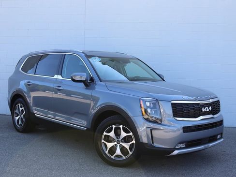 Used 2022 Kia Telluride EX image 1