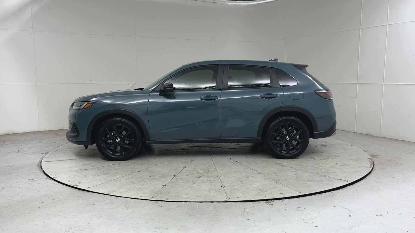 Used 2024 Honda HR-V Sport image 5