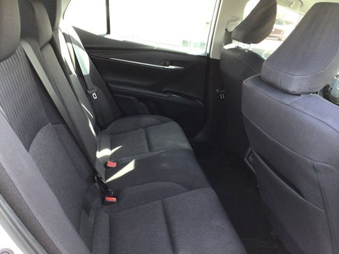 Used 2025 Toyota Camry LE image 7