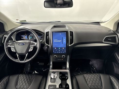 Used 2024 Ford Edge Titanium image 23