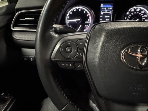 Used 2023 Toyota Camry SE image 19