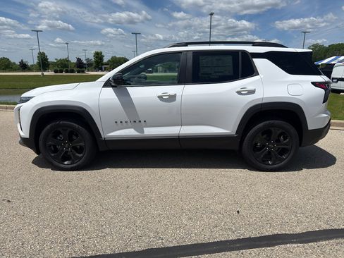 New 2026 Chevrolet Equinox LT AWD/4WD image 2