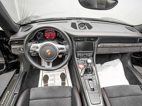 Used 2015 Porsche 911 Cabriolet image 14