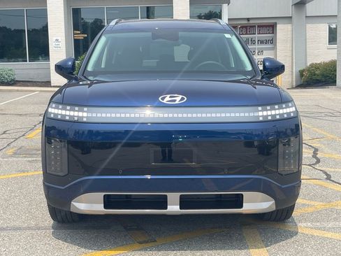 New 2026 Hyundai Ioniq 9 SE AWD/4WD image 8