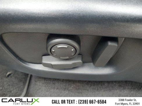 Used 2018 Land Rover Range Rover Sport SE image 24