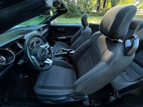 Used 2015 Ford Mustang Convertible w/ Equipment Group 051A image 7