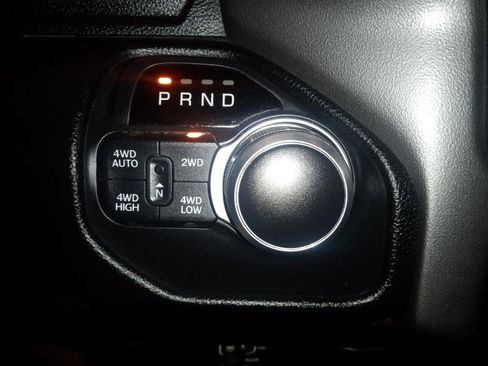 Used 2019 RAM 1500 Big Horn image 16