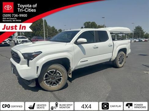 Used 2024 Toyota Tacoma TRD Sport AWD/4WD image 31