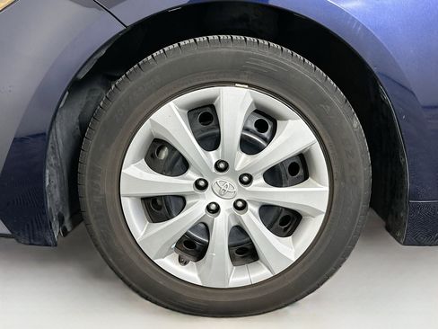 Used 2024 Toyota Corolla LE FWD image 11