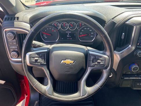 Used 2021 Chevrolet Silverado 1500 LT AWD/4WD image 32