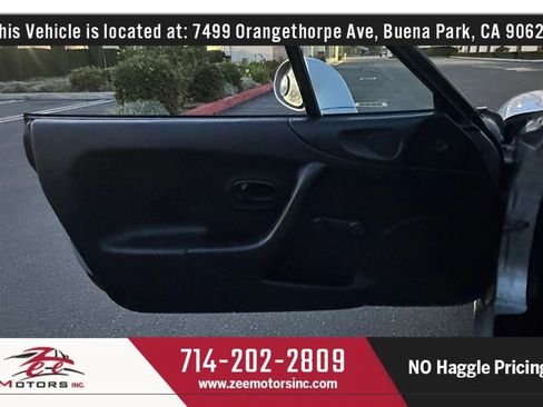 Used 1999 MAZDA MX-5 Miata RWD image 34