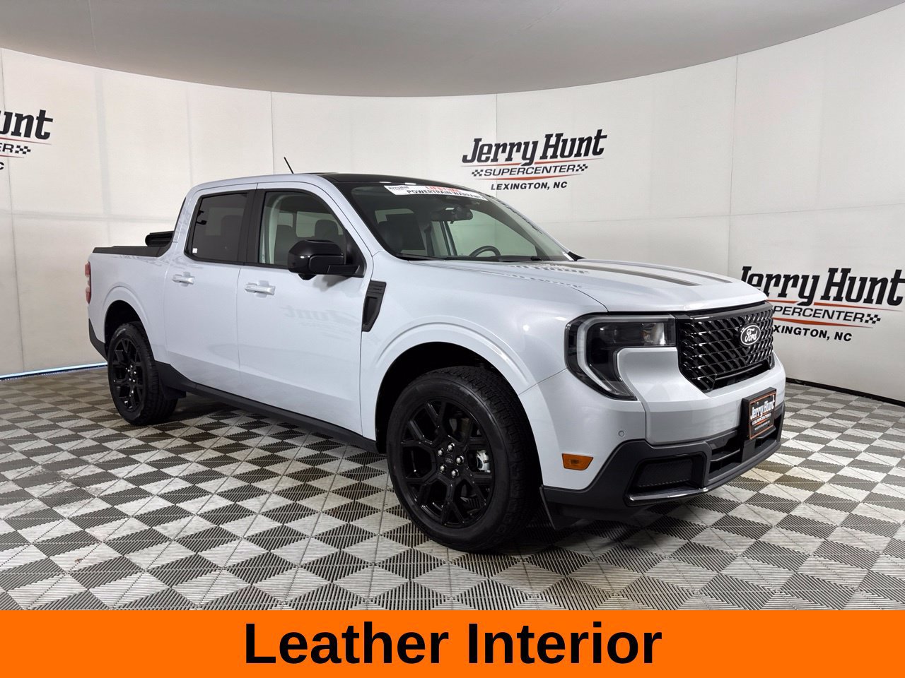 Used 2025 Ford Maverick Lariat w/ Black Appearance Package AWD/4WD image 4