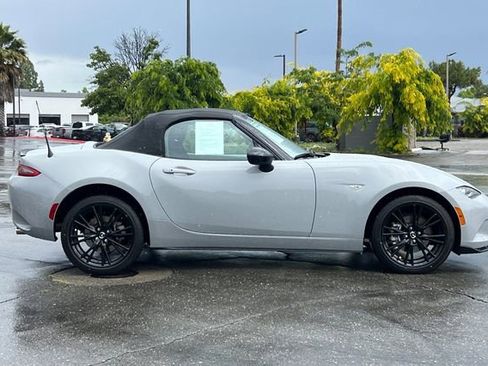 Certified 2024 MAZDA MX-5 Miata Club RWD image 3