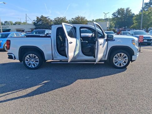 Used 2021 GMC Sierra 1500 Denali w/ Denali Ultimate Package AWD/4WD image 21