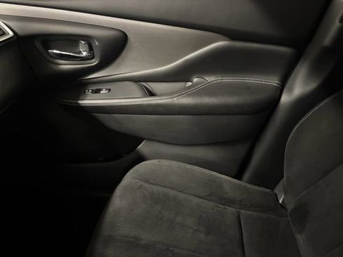 Used 2022 Nissan Murano S image 23