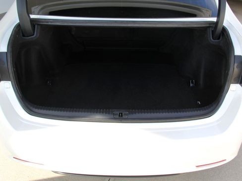 Used 2016 Lexus RC 200t image 21